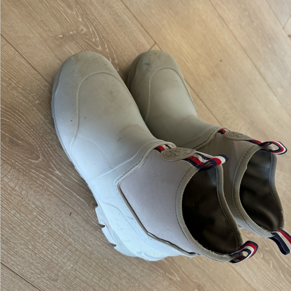 Tommy Hilfiger White and Red Shoes